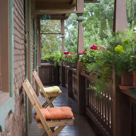 In Near Hochzillertal Skiing