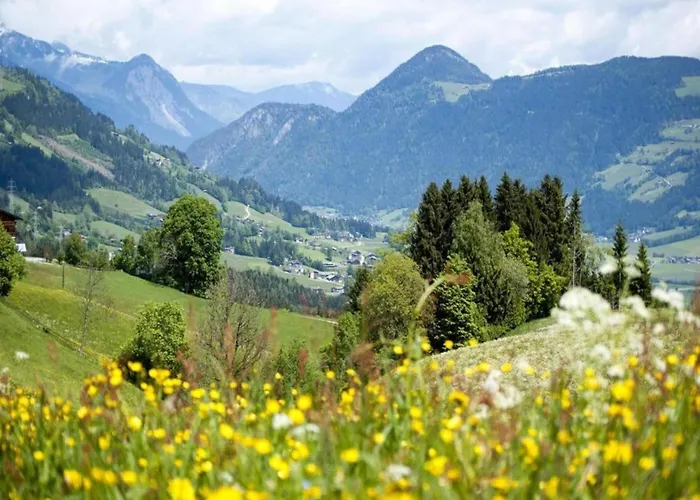 In Near Hochzillertal Skiing Apartment *